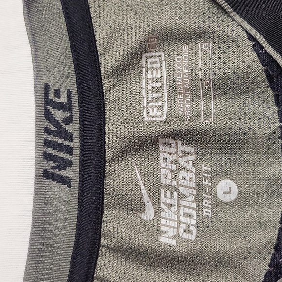 Nike Pro Combat Dri Fit Men's Short sleeve Shirt, Digital Camo Cutouts pattern - Picture 10 of 11